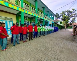 Kegiatan Brifing Siswa Sebelum Praktikum